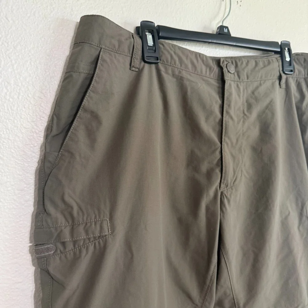 The North Face Convertible Pants Men's 38‎ Taupe 100% Nylon Snap Hiking Outdoor